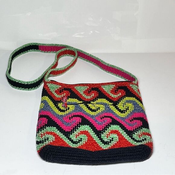 Bamboo Trading Co Handcrafted Colorful Chevron Zipper Close Crossbody Bag - Picture 4 of 5